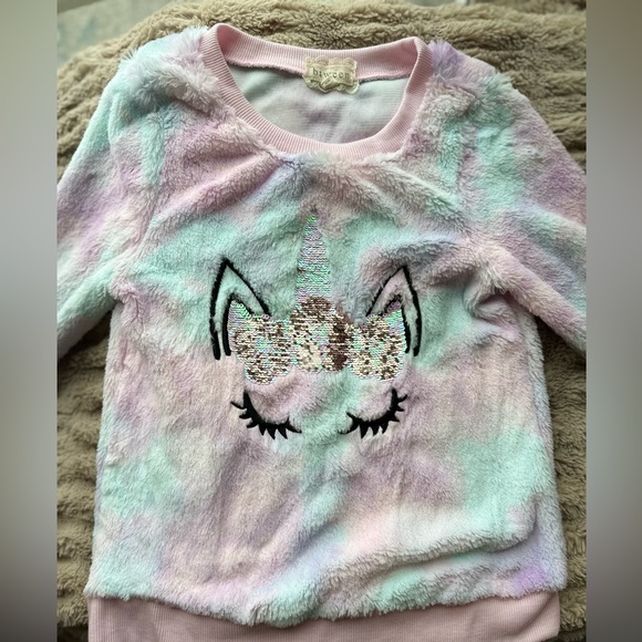 Other - (Sold) Super soft long-sleeve sweatshirt with sequin